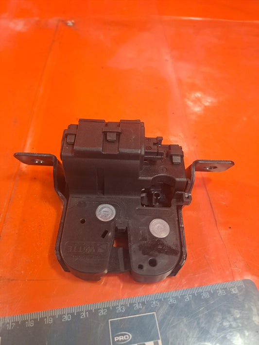 ✅2015 BMW 2 SERIES F22 M SPORT TAILGATE BOOT LID LOCK LATCH CATCH 7304559 A315 - Image 1