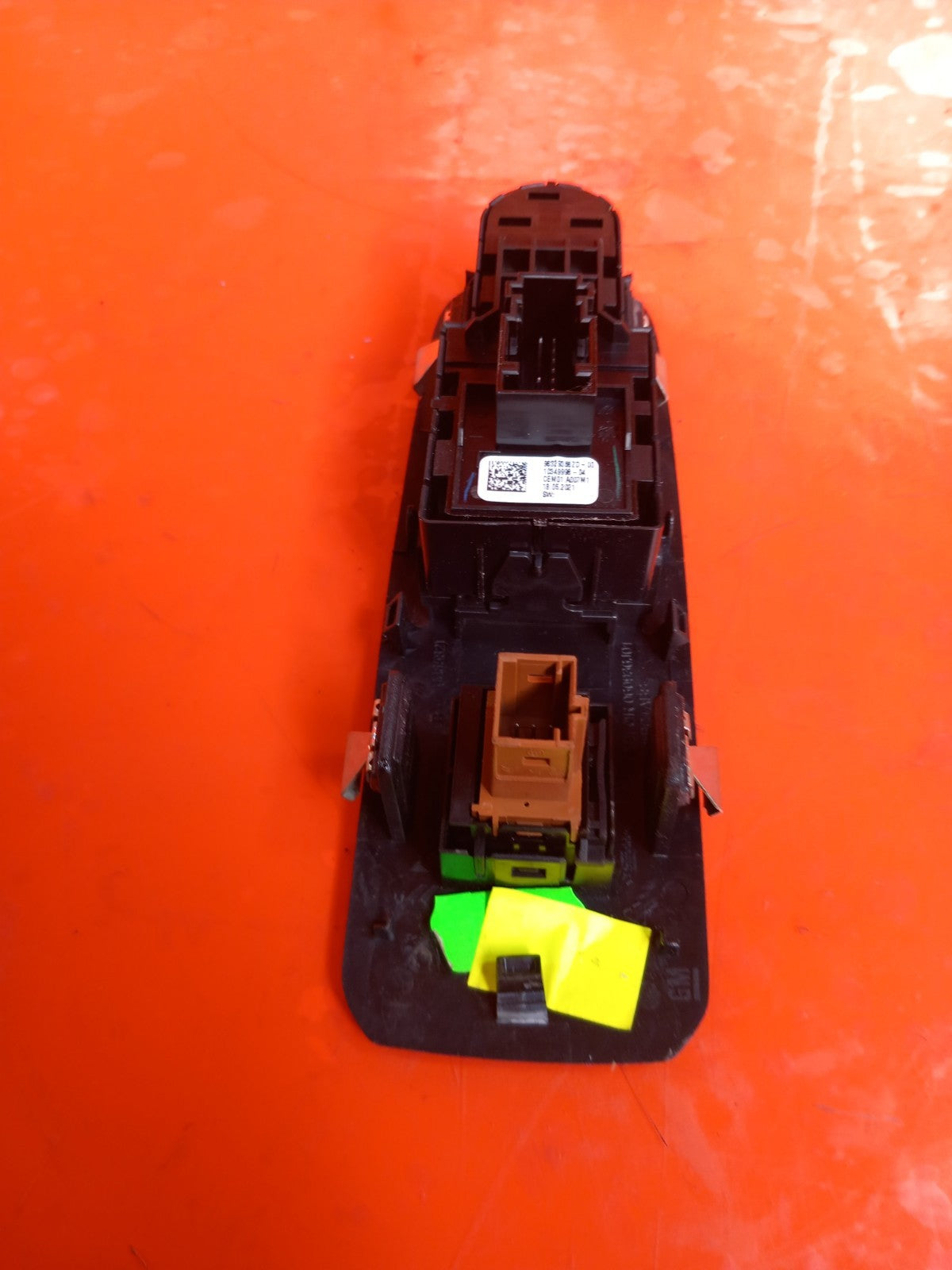 Citroen Berlingo 650 1.5 Diesel 2021 Front Right Window Switch 98329368ZD A415 - Image 8