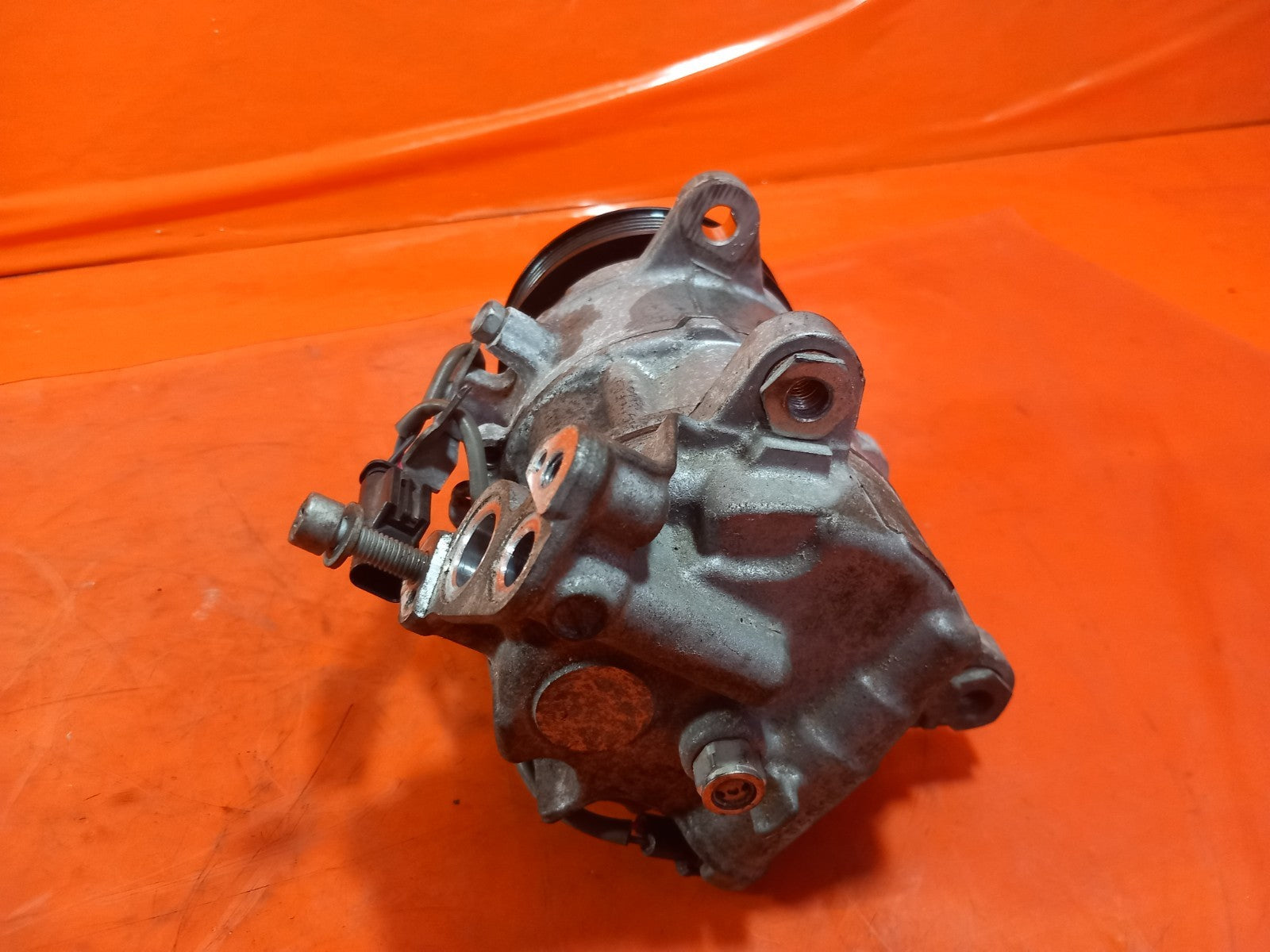 ebay-src:https://i.ebayimg.com/00/s/mtiwmfgxnjaw/z/edwaaesww45qkuqz/$_57.jpg