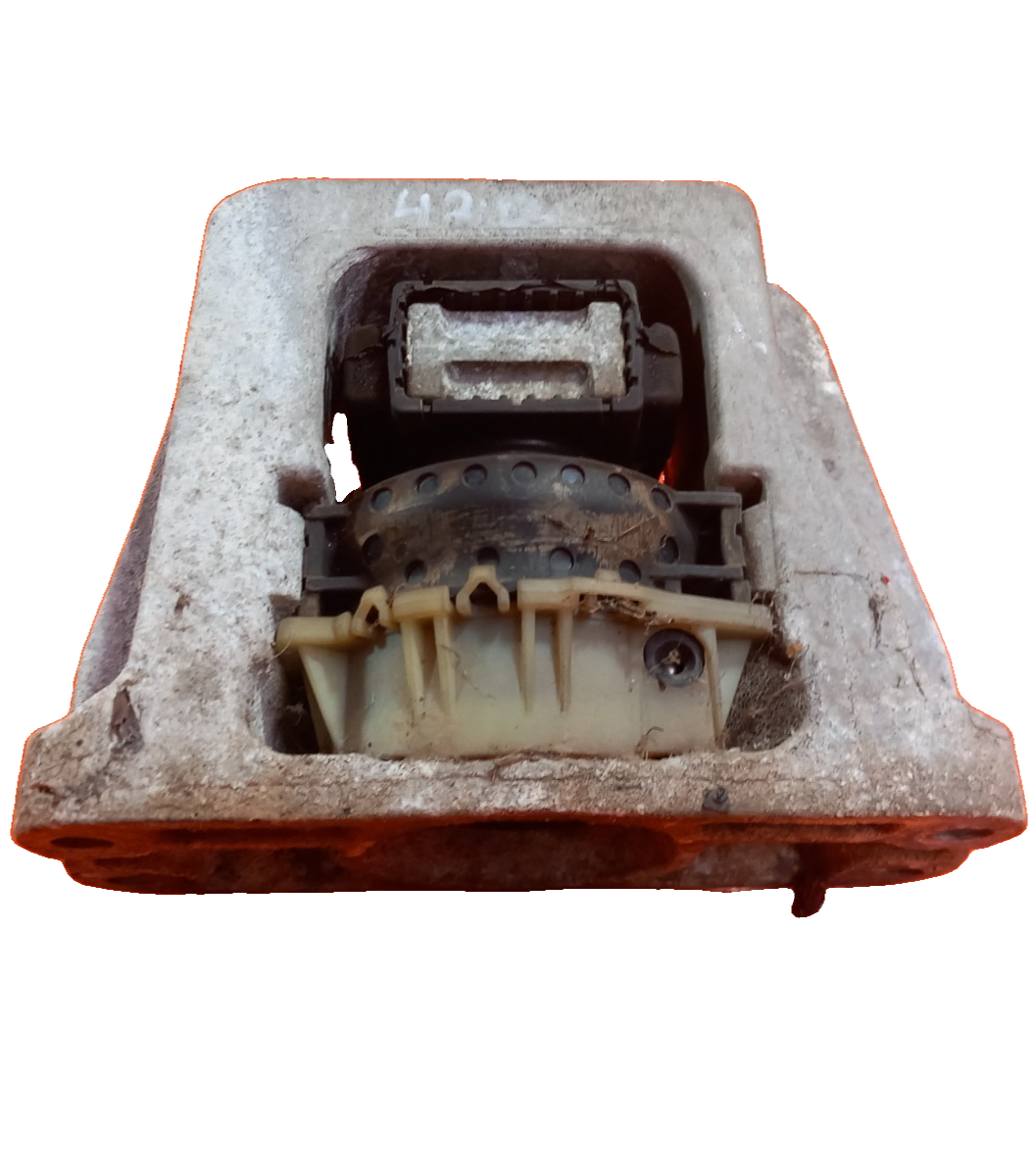 ebay-src:https://i.ebayimg.com/00/s/mtiwmfgxmdu3/z/tceaaesweyfq5ggk/$_57.png