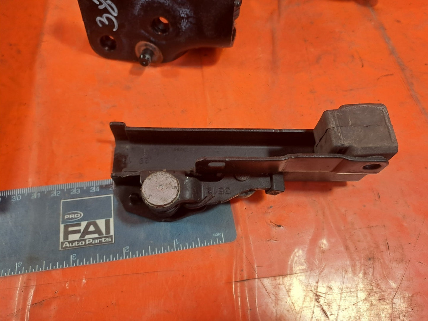 ✅Citroen Berlingo 650 1.5 Diesel 2020 Left Side Sliding Door Rollers 9816965880G - Image 7