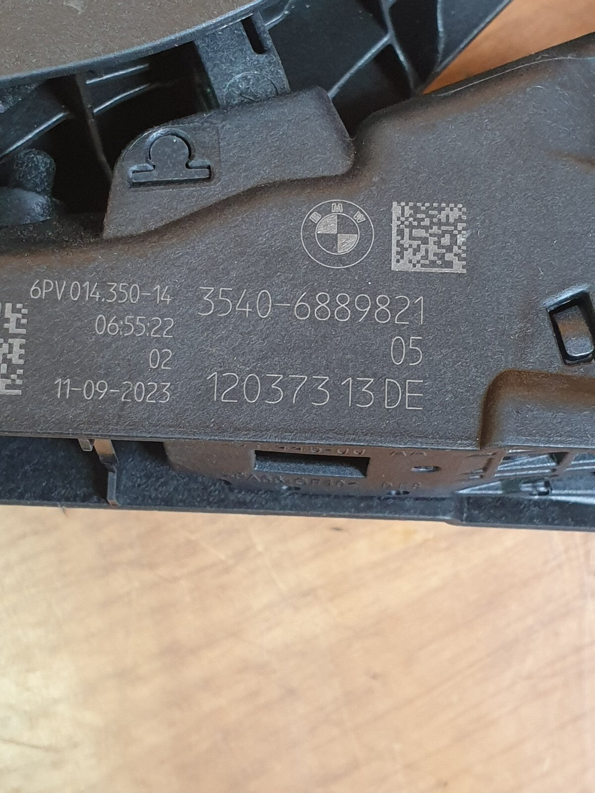 ebay-src:https://i.ebayimg.com/00/s/mtywmfgxmjaw/z/5zyaaoswaqxmaudy/$_57.jpg