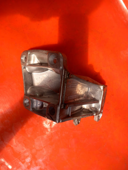 2025 Land Rover Defender L663 Left Side Engine Mount KPLA-6061-BA Warranty A396 - Image 8
