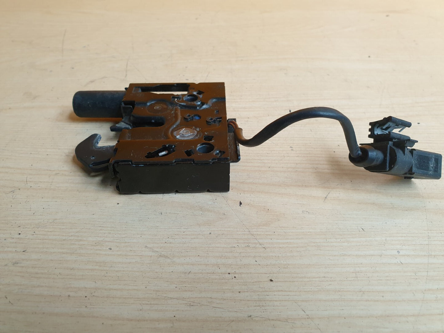 ebay-src:https://i.ebayimg.com/00/s/mtiwmfgxnjaw/z/2i4aaoswdtlksvfp/$_57.jpg
