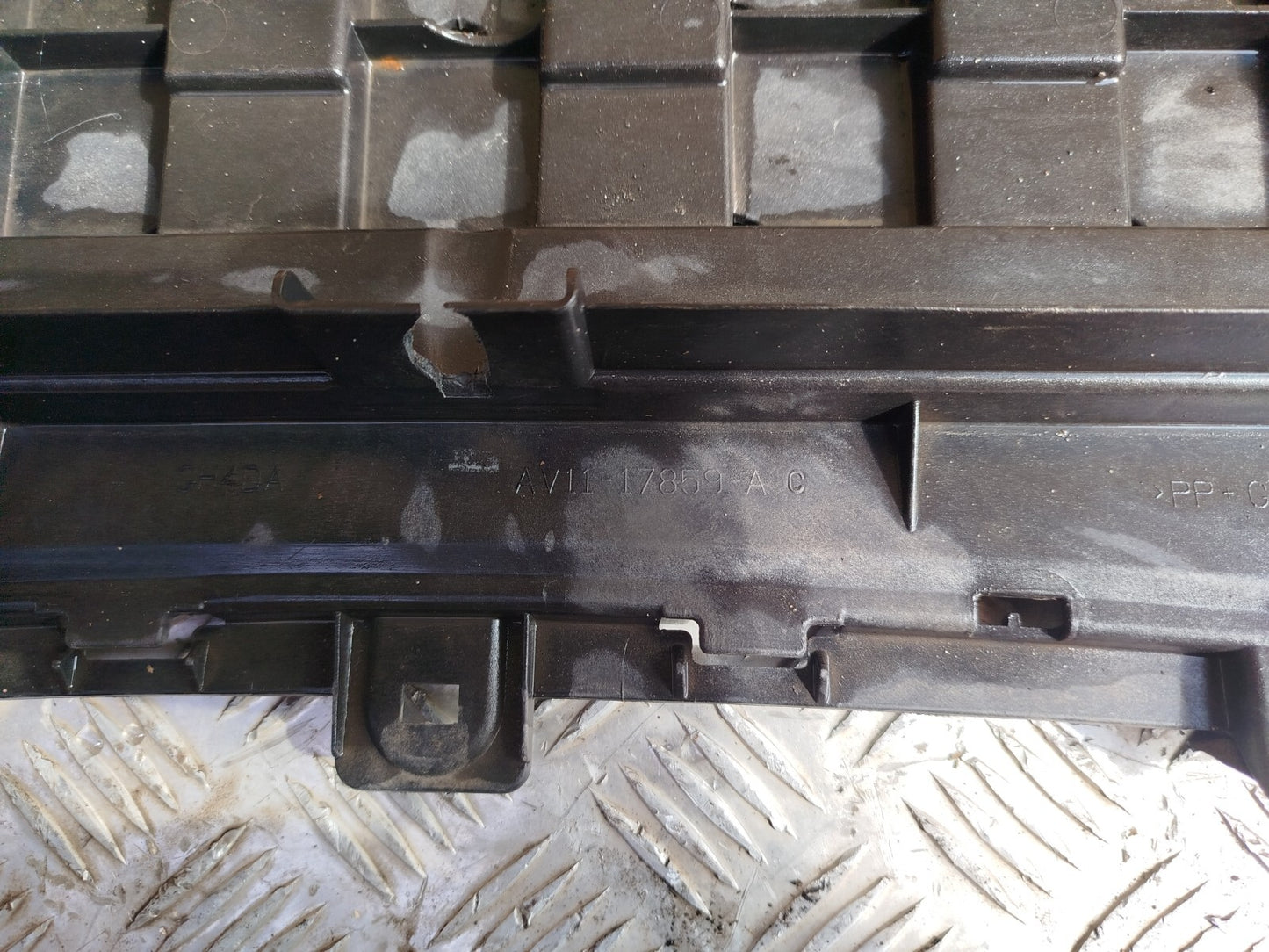 ✅Ford B-Max Titanium 1.0 Petrol 2014 Front Bumper Lower Cover Trim Warranty - Image 9