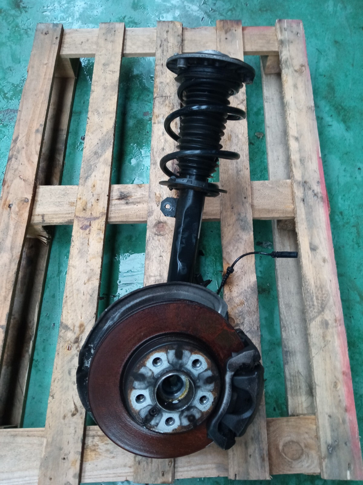 MINI COOPER 1.5 DIESEL 2017 FRONT RIGHT SUSPENSION HUB LEG 6852412 6876644 A034 - Image 1