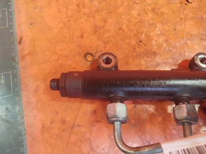 ✅Land Rover Range Rover Sport 2007 2.7 Diesel FUEL INJECTOR RAIL 7H2Q-9D280-DD - Image 4