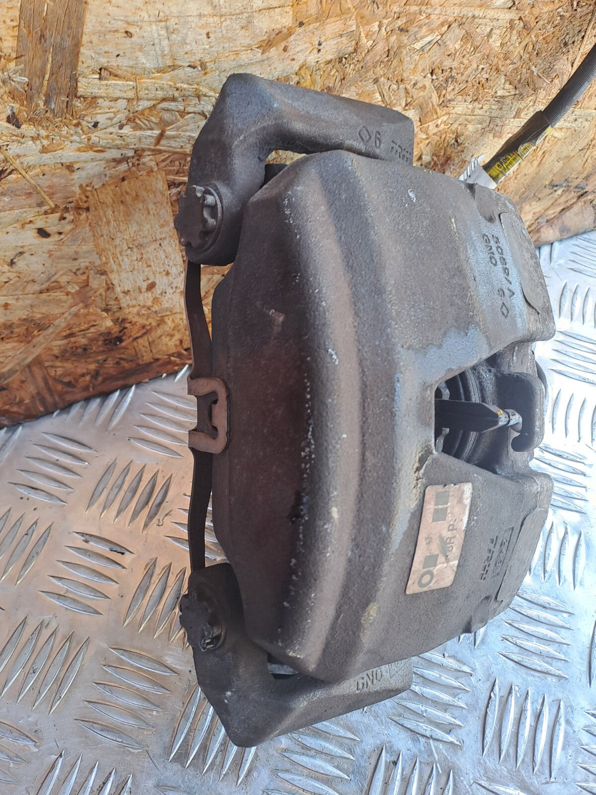 ✅AUDI Q5 S LINE 2.0 PETROL 2012 FRONT LEFT & RIGHT BRAKE CALIPERS 5069A Warranty - Image 10