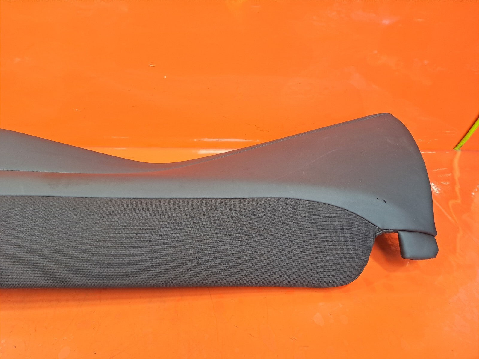 TESLA MODEL 3 LONG 2024 REAR SEAT LEFT CUSHION 1836647-03-B Warranty A207 - Image 7