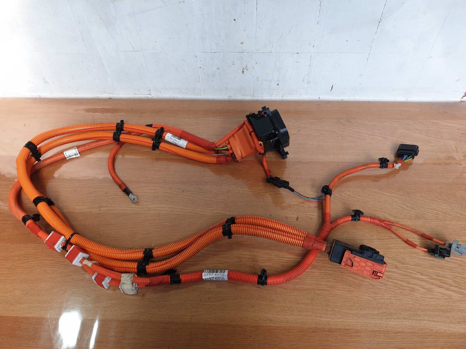 ✅Peugeot 208 2020 HIGH VOLTAGE CHARGING SOCKET WITH HARNESS 9834129480 Warranty - Image 1