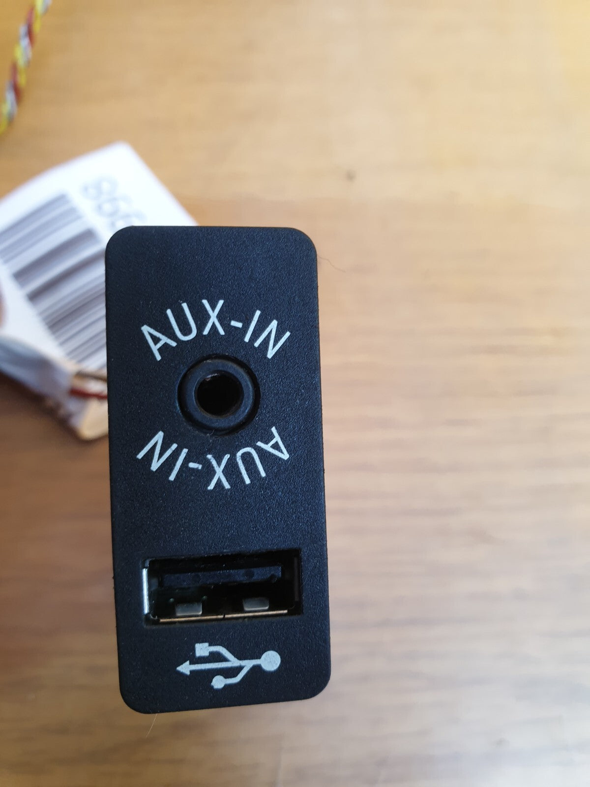 ✅BMW X3 F25 XDrive20D 2016 AUX In USB Socket Port 9266607 + Warranty A137 - Image 3