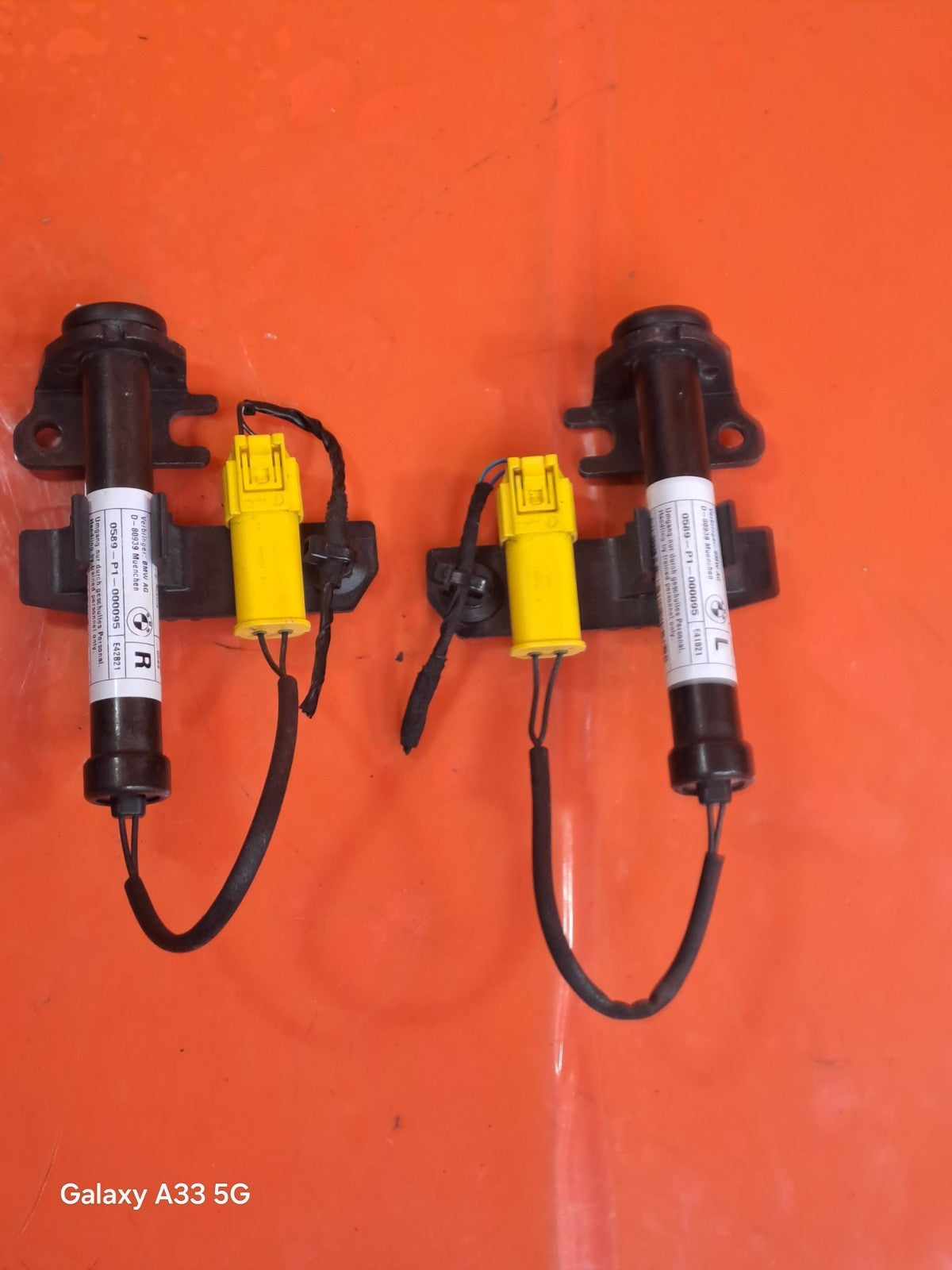 ✅BMW 330E G21 2.0 PETROL 2022 PEDESTRIAN PROTECTION BONNET ACTUATOR PAIR 7449429 - Image 3