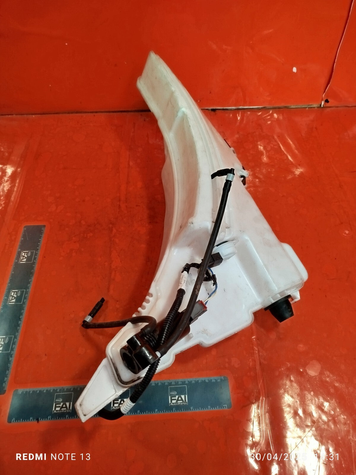 ✅LAND ROVER RANGE ROVER EVOQUE 2018-2023 SCREEN WASHER BOTTLE TANK K8D2-17B613-B - Image 3