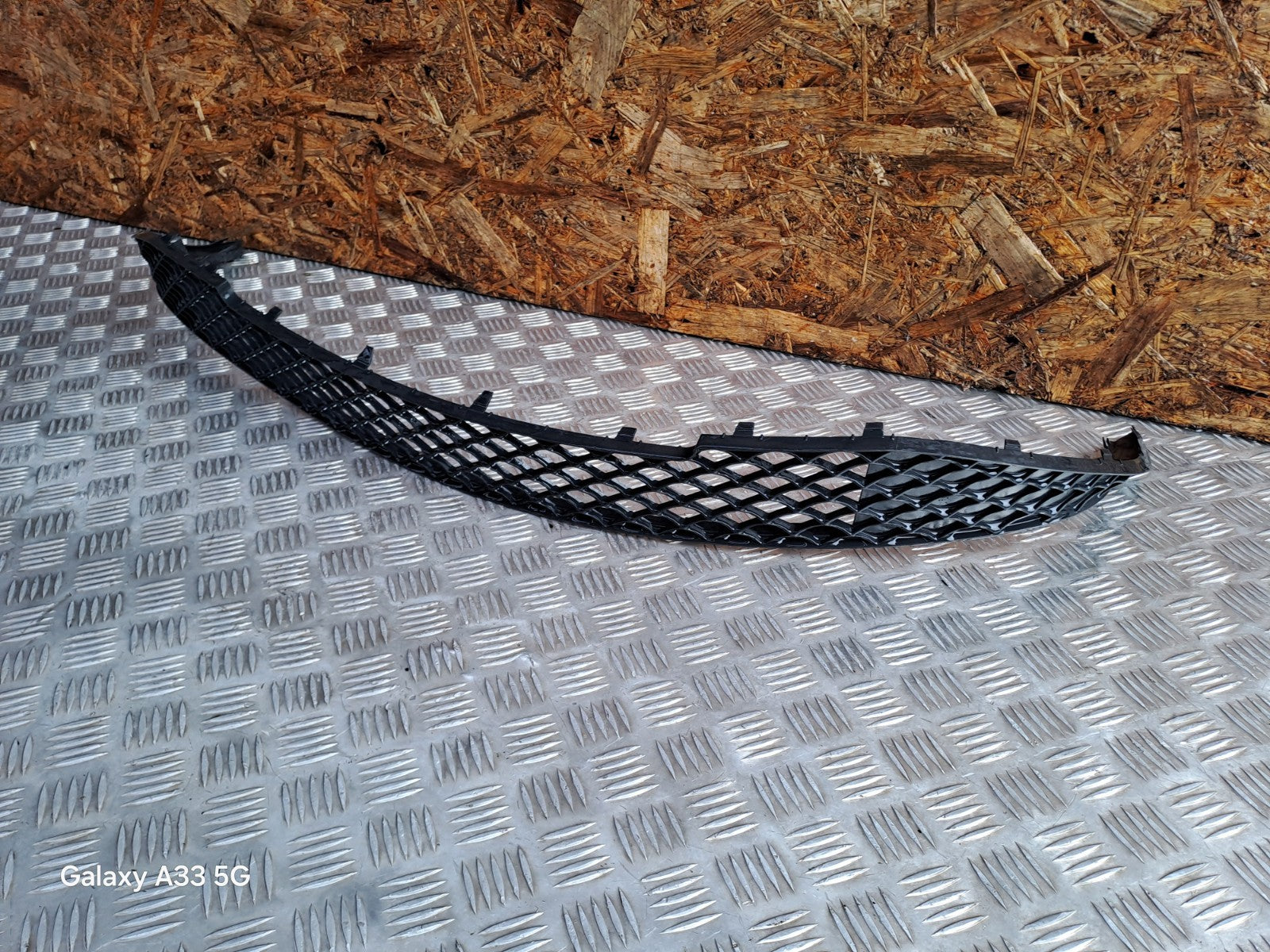✅Mercedes W176 A180 1.5CDI FRONT BUMPER LOWER GRILL A1768850022 Warranty A064 - Image 3