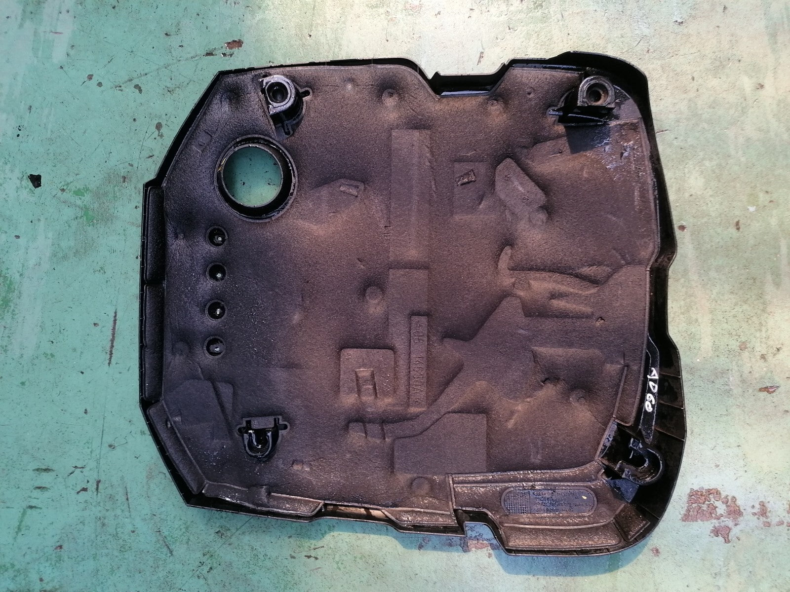 ✅2018 AUDI A4 B9 2.0D ENGINE COVER 04L103925P + WARRANTY A060 - Image 10