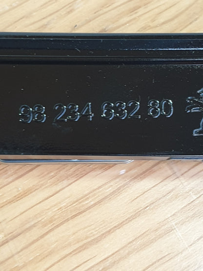 ebay-src:https://i.ebayimg.com/00/s/mtywmfgxmjaw/z/faiaaosw941m1mdx/$_57.jpg