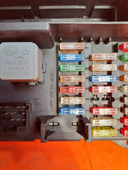 ✅2017 VW CRAFTER 2E 2.0TDI FUSE BOX 9065450201 + WARRANTY A277 - Image 9