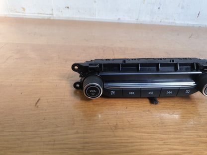 FORD FOCUS ACTIVE X 1.0 PETROL 2021 MULTIMEDIA RADIO CONTROL SWITCH PANEL A212 - Image 4