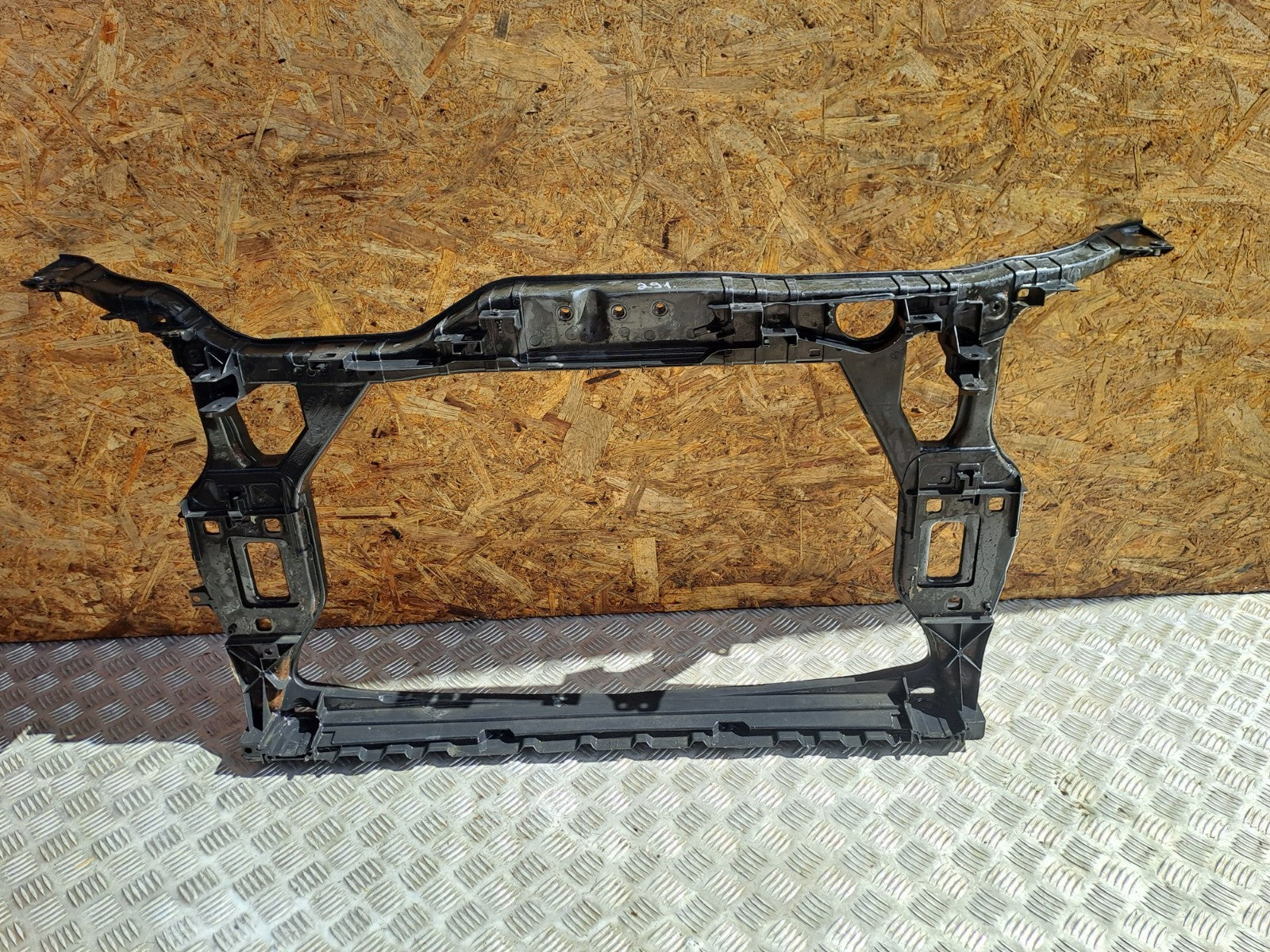 ✅AUDI Q5 S LINE 2.0 DIESEL 2012 FRONT SLAM PANEL RADIATOR SUPPORT 8R0805594B - Image 1