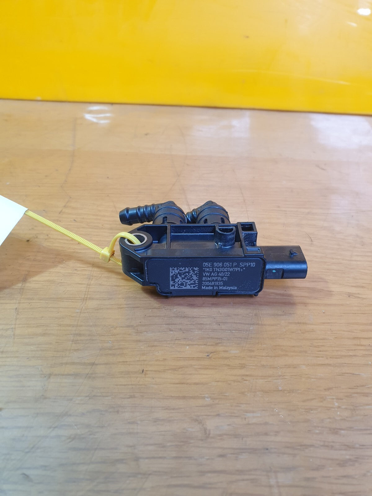 ebay-src:https://i.ebayimg.com/00/s/mtywmfgxmjaw/z/douaaoswestmadfm/$_57.jpg