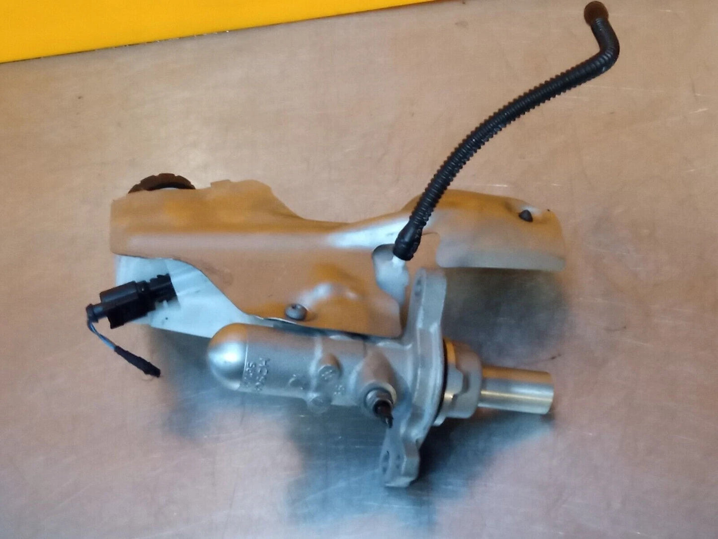 ✅VW Golf MK8 2.0 Diesel 2020 Brake Fluid Tank 0204839697 Warranty A001 - Image 9