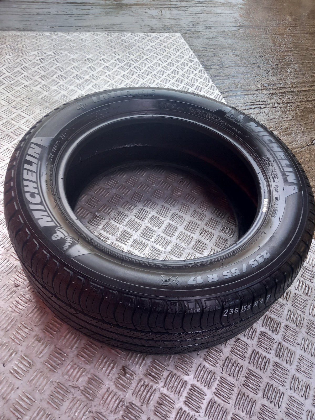 Michelin Tyre 235/55 R17 3.73 mm Warranty xAA - Image 4