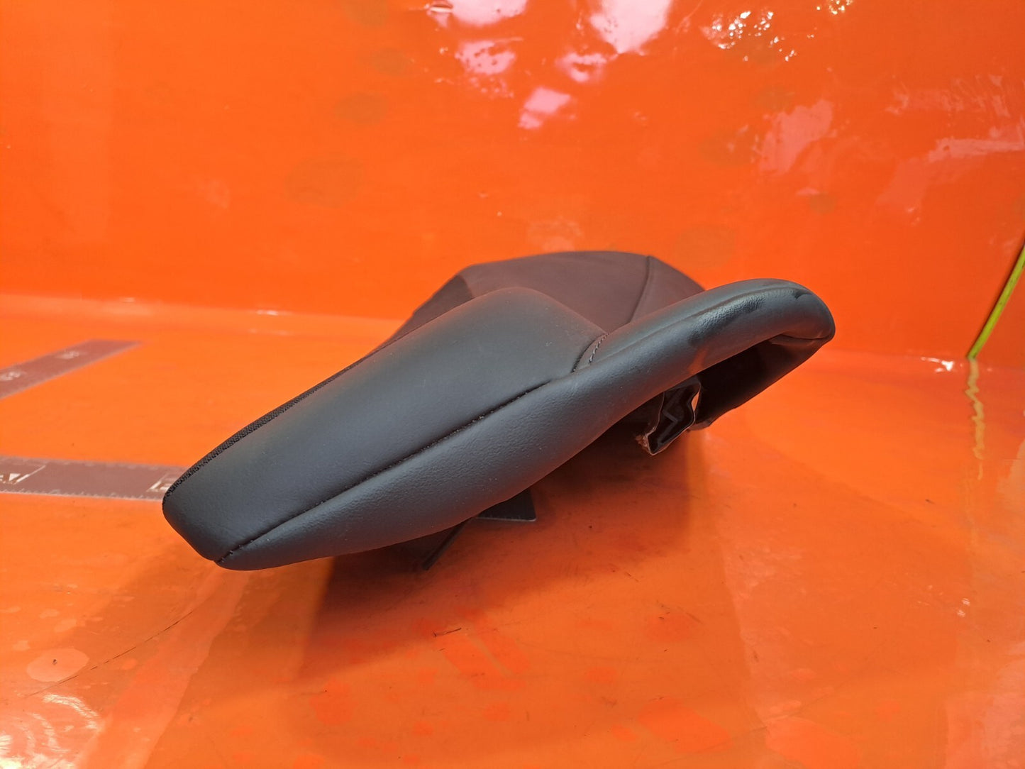 TESLA MODEL 3 LONG 2024 REAR SEAT RIGHT CUSHION 1836648-03-B Warranty A207 - Image 8
