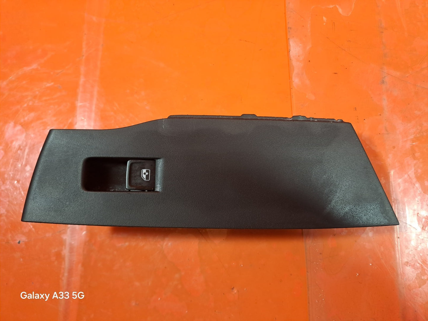 ebay-src:https://i.ebayimg.com/00/s/mtiwmfgxnjaw/z/rcoaaeswnu5pdksd/$_57.jpg