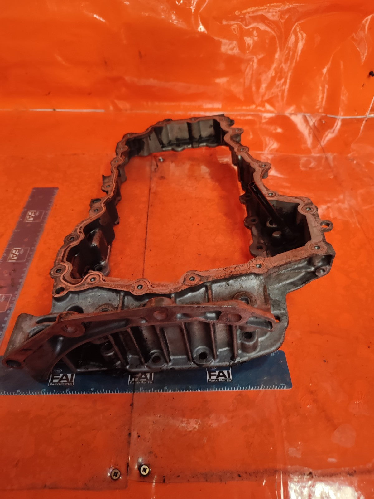 ✅2018 FORD GALAXY ZETEC OIL PAN SURROUND DS7Q-6675-BB + WARRANTY A301 - Image 1