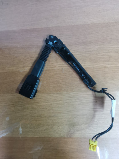 ✅2018 BMW 4 SERIES F33 2.0D FRONT LEFT SEAT BELT PRETENSIONER 7261945 + WARRANTY - Image 4