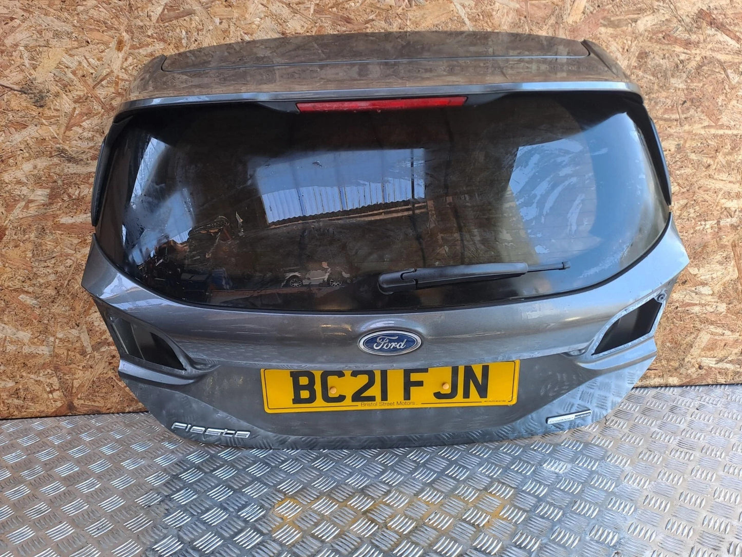✅Ford Fiesta ST-Line 1.0 Petrol 2021 Tailgate Grey no lock no spoiler Warranty - Image 3