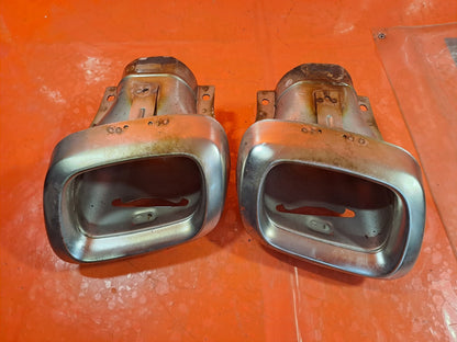 ✅2016 MERCEDES GLA X156 REAR EXHAUST COVER TIP PAIR A1564900127 A1564900027 A334 - Image 3