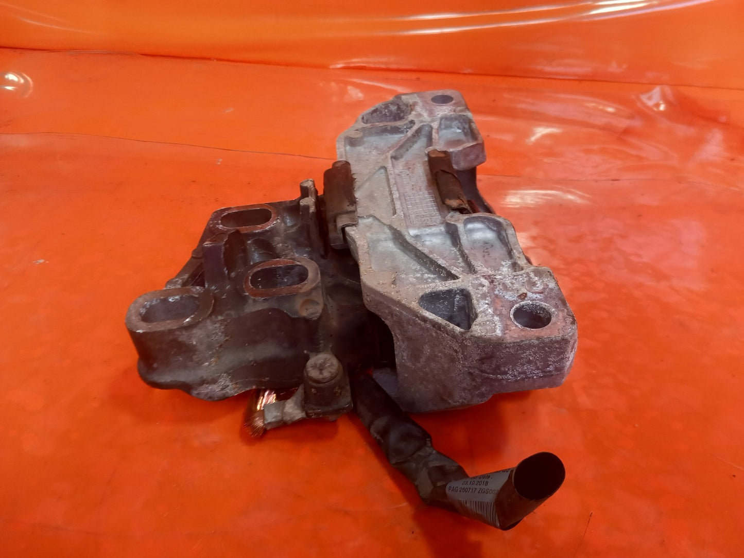 Mercedes W177 A180 Sport 1.5 Diesel 2019 Left Side Engine Mount A2472402100 A382 - Image 12