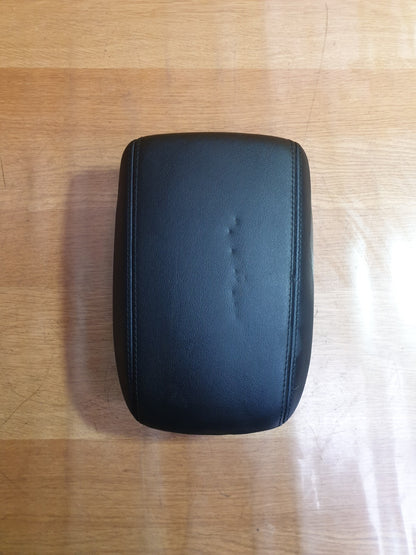 ✅2022 FORD FOCUS ACTIVE 1.5D CENTRE CONSOLE ARM REST JX7BA045C74A WARRANTY A136 - Image 2