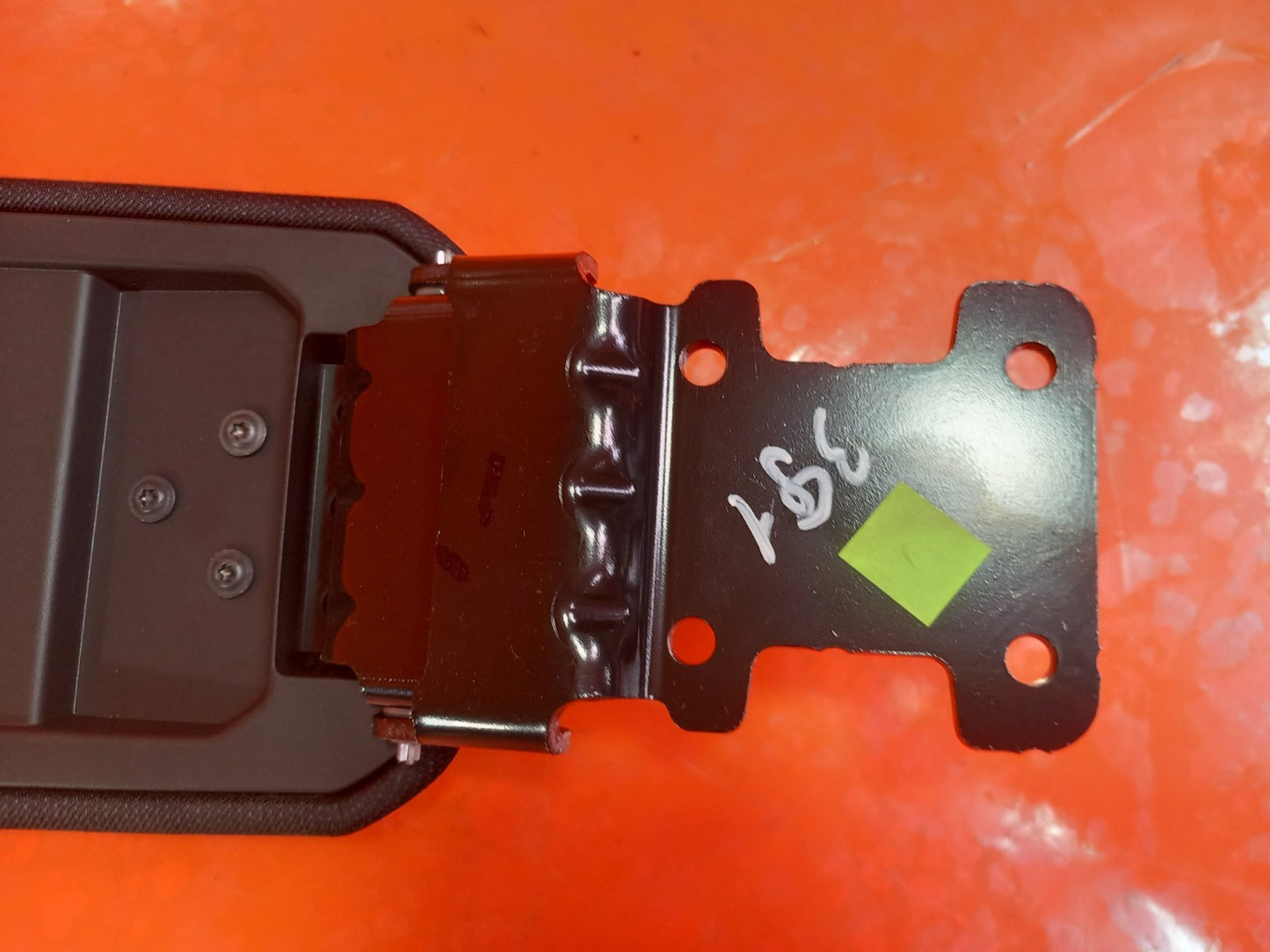 2024 Dacia Jogger Centre Console Armrest 969205235R Warranty A391 - Image 12