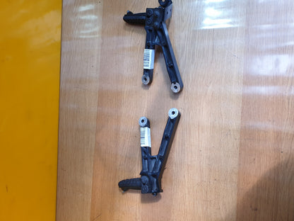 ✅2022 KTM RC125 Rear Pillion Footrest Pair Passenger + Warranty A148 - Image 11