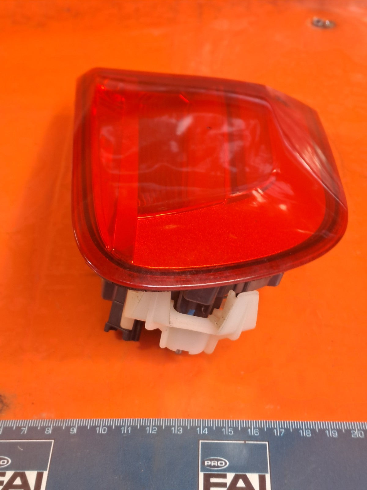 ✅2015 BMW 1 SERIES F20 REAR RIGHT INNER TAIL LIGHT 7359020 + WARRANTY A320 - Image 4