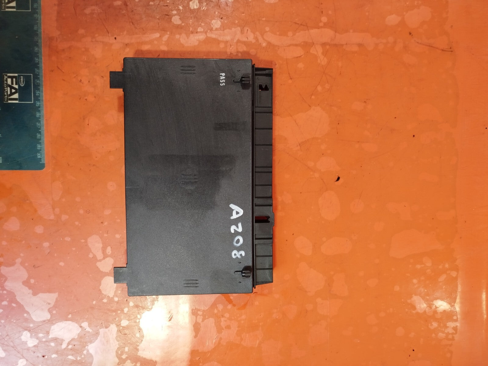 ✅BMW 750Li E66 Auto 2006 7 Series 4.8 Petrol FRONT RIGHT SEAT CONTROL MODULE - Image 2