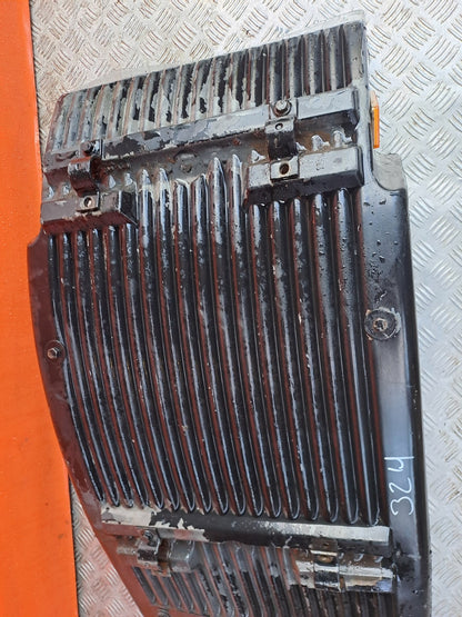 ✅2003 VOLVO FL 5.5 DIESEL FRONT RIGHT MUDGUARD 1072191 + WARRANTY A324 - Image 4