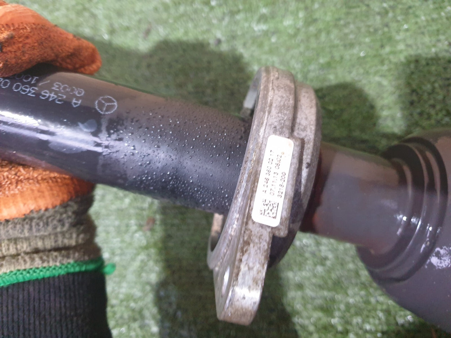 ✅2013 MERCEDES A CLASS W176 1.5D FRONT RIGHT MANUAL DRIVESHAFT A2463303000 A107 - Image 5
