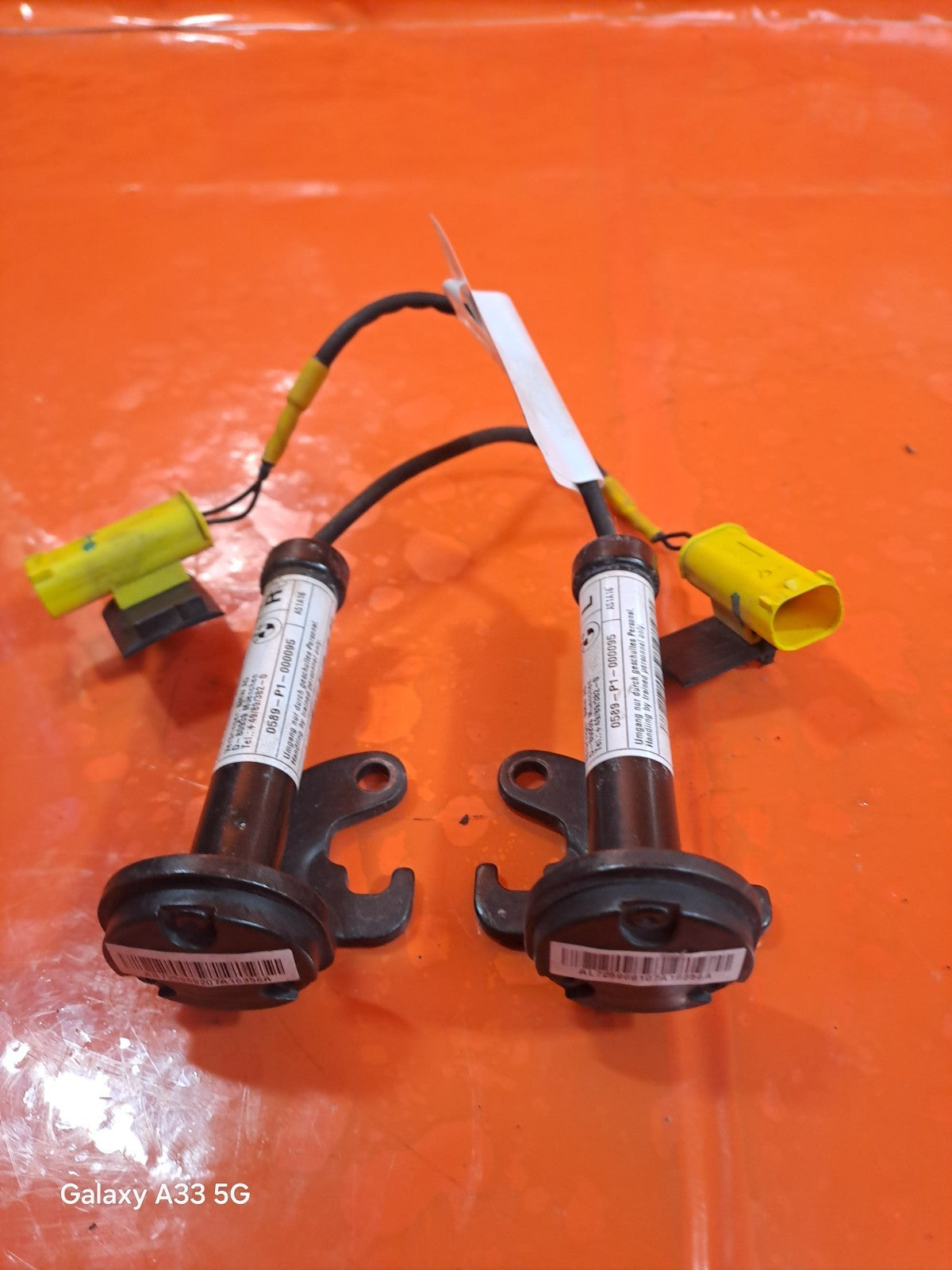 ✅BMW 218I SPORT F22 1.5 PETROL 2017 BONNET HOOD ACTUATORS PAIR 0589-P1-000095 - Image 3