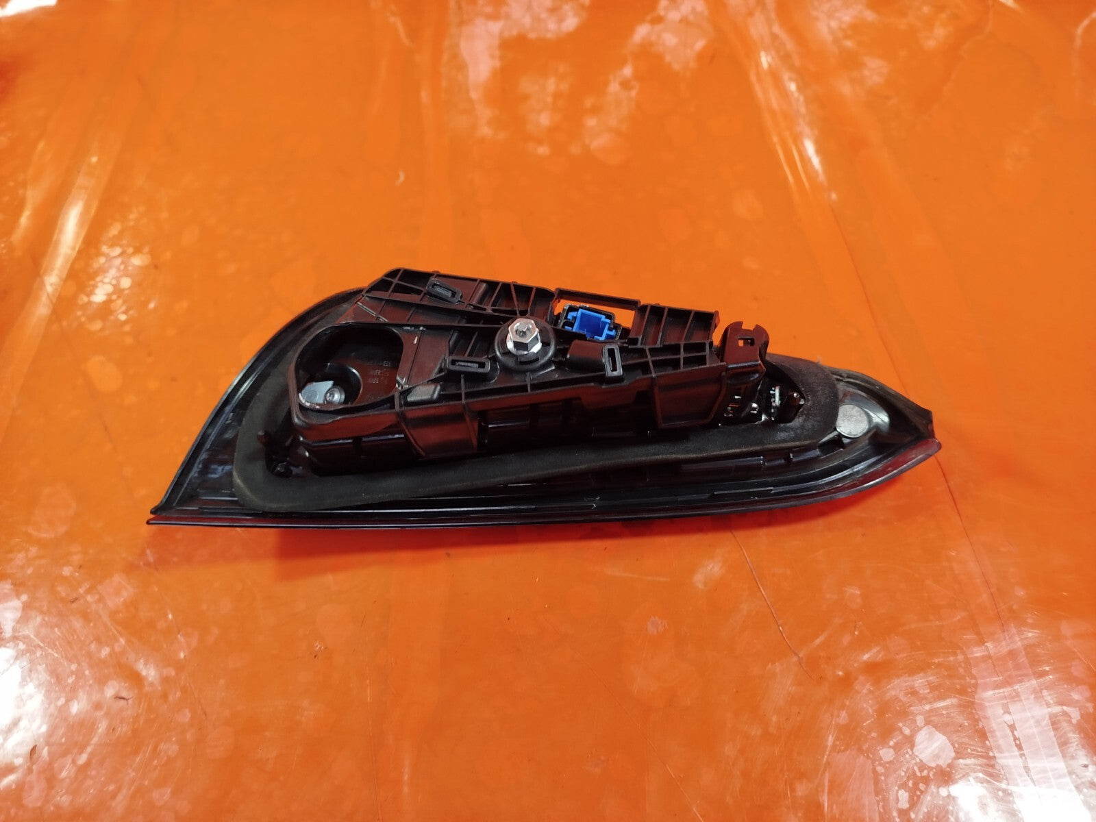 ebay-src:https://i.ebayimg.com/00/s/mtiwmfgxnjaw/z/ncyaaosw2rln3-4z/$_57.jpg