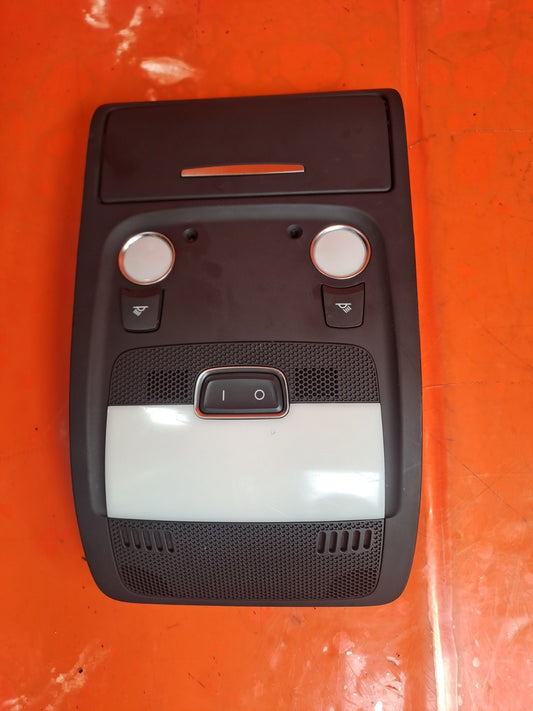 ✅Audi Q5 S Line 2012 2.0 Diesel FRONT INTERIOR ROOF READING LIGHT 8K0951177 A291 - Image 2