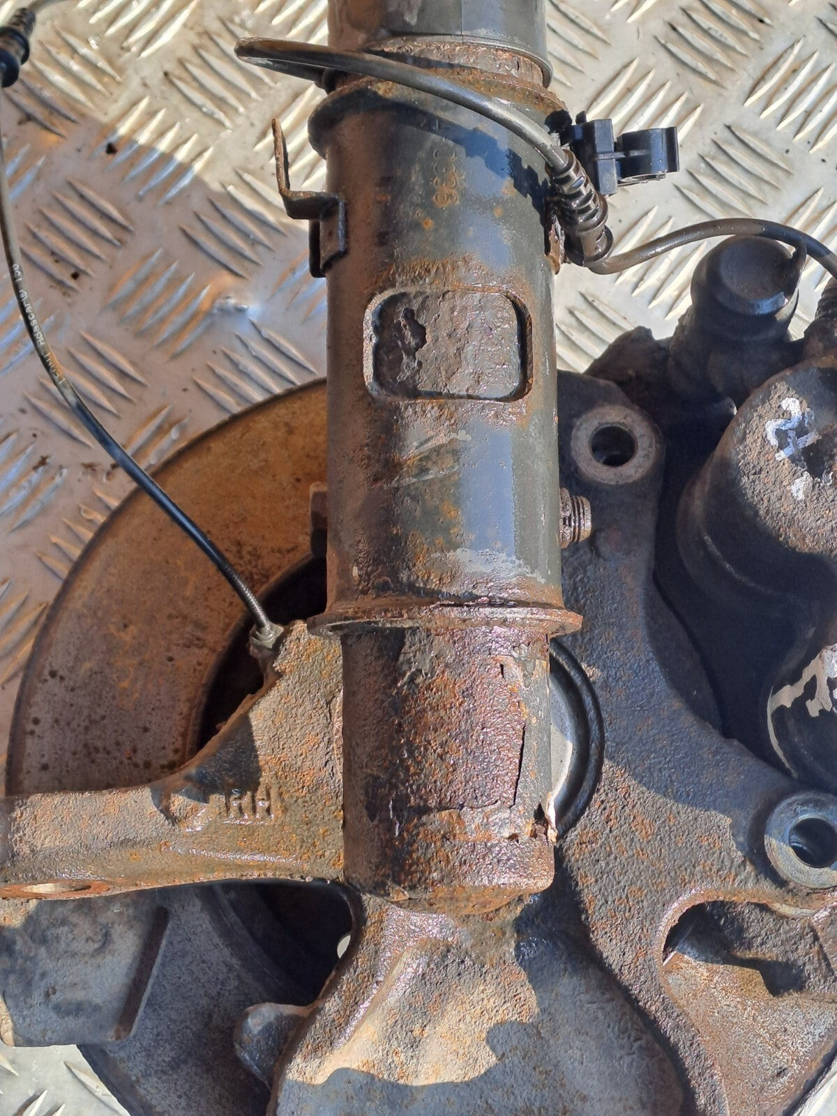 ✅Volkswagen Crafter Cr35 Startline 2015 2.0 Diesel Front Left Suspension Leg Hub - Image 7