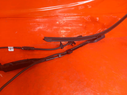 2025 Land Rover Defender L663 Windscreen Wiper Arm L8B2-17526-AB Warranty A396 - Image 7