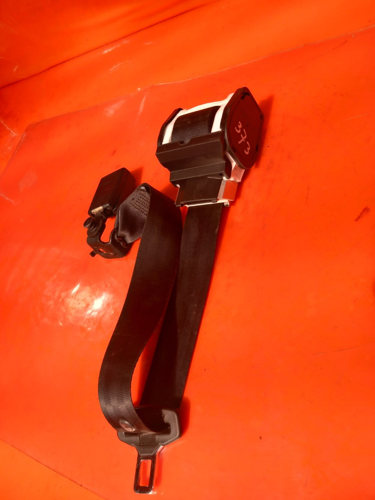 Ford Transit Custom 2.2 Diesel 2016 Front Centre Seat Belt With Buckle A373 - Image 5