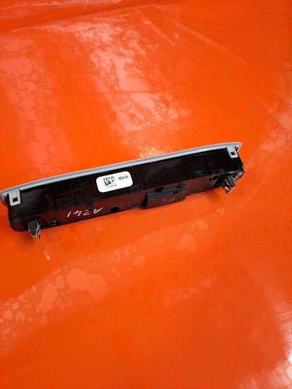 ✅2018-2025 TESLA MODEL 3 FRONT INTERIOR ROOF LIGHT 1092573-00-L + WARRANTY A241 - Image 5