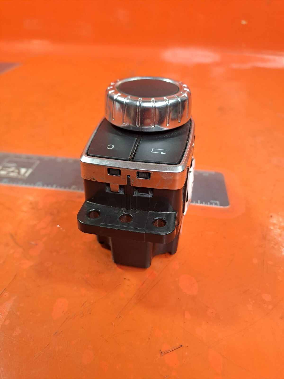 ✅MERCEDES W176 A180 1.6 PETROL 2012 MULTIMEDIA CONTROL SWITCH A2469009802 A213 - Image 8