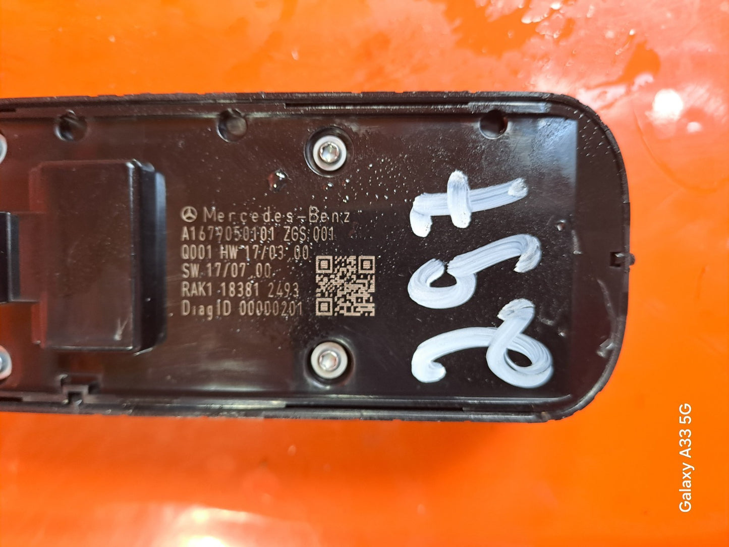 ebay-src:https://i.ebayimg.com/00/s/mtiwmfgxnjaw/z/wpoaaesww-foemxj/$_57.jpg