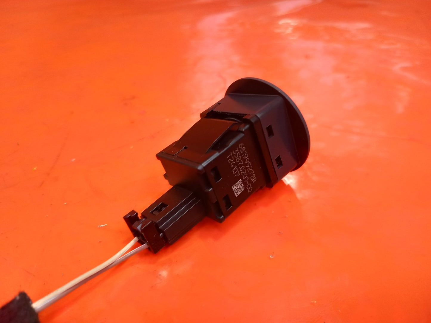 2024 Dacia Jogger Passenger Airbag On Off Switch 681999278R Warranty A391 - Image 4